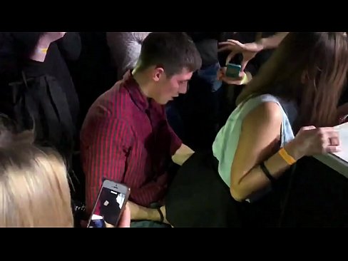 ❤️ Tinuod nga sekso sa usa ka nightclub sa Russia. Ang 18-anyos nga Ruso nga babaye sa anus ug puwerta nakighilawas sa usa ka nightclub ☑ Fuck video sa ceb.extratorrents.top